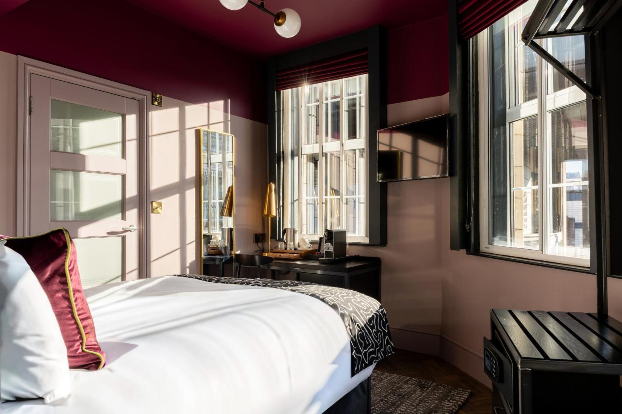 Double Room with Shower,1742878279:JPEG